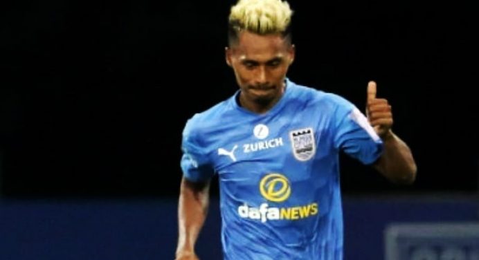 East Bengal Bolsters Attack with Signings of Edmund Lalrindika and Bipin Singh